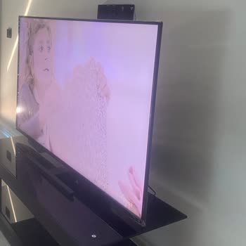 Vestel TV Yeni Alınmış Kusurlu Ürünün Değişim Ve İadeye Yanaşmaması