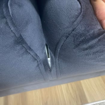 Engin Ev Mobilya Yırtık Ve Tahtaya Geçirilmiş Kumaş Sadece Sünger Kesinlikle Yok