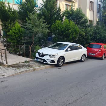 Ataşehir Belediyesi Kaldırım İşgali, Kaldırım Kullanamamak!