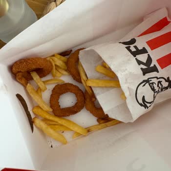 Acıbadem KFC'de Ürün Özelliği Dikkate Alınmıyor!