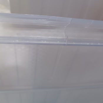 Samsung Buzdolabı Buzluğu İki Parça Yapan Plastik Aksam Şikayeti...