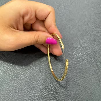 Atasay'dan Aldığım Altın Bilekliğin İçinden Çelik Malzeme Çıktı.