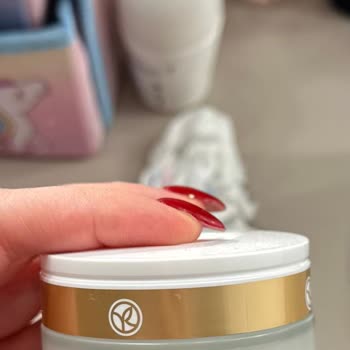 Yves Rocher Yüzüm Millia Doldu Gündüz Kremi Yüzünden