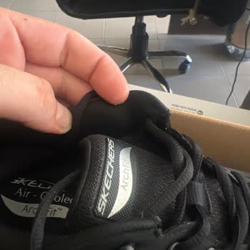 Skechers Defolu Ürün Merkezidir! Bayiler Ürünleri 3te1 Fiyatına Satsın