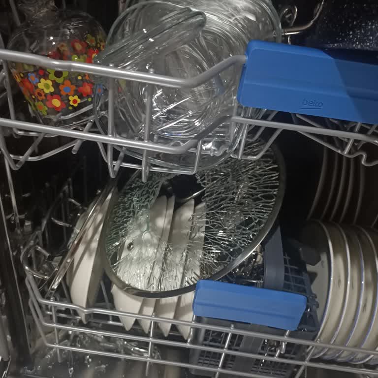 Karaca Züccaciye Yeni Alınan Bio Granit Steel Plus Tencere Kapak Patlaması