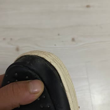 Sportive Ayakkabılarım Kendiliğinden Yırtıldı Ve Garanti Kabul Etmiyor