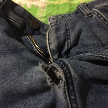 Mavi'den Aldığım Pantolon 1 Senede Yırtıldı
