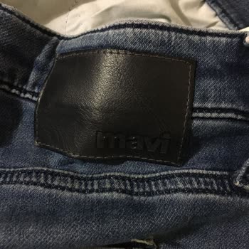 Mavi'den Aldığım Pantolon 1 Senede Yırtıldı