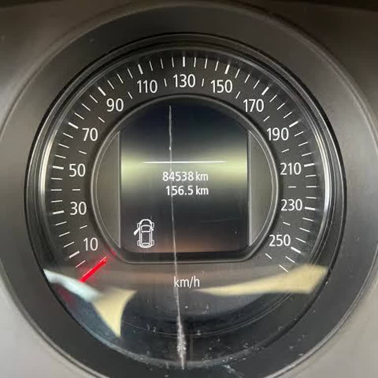 Renault Megane 4 Gösterge Camı Çatlaması