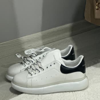 @ayakkabimnasil Yanlış Ve Kirli Ürün Gönderimi İle İlgili Sorunlar