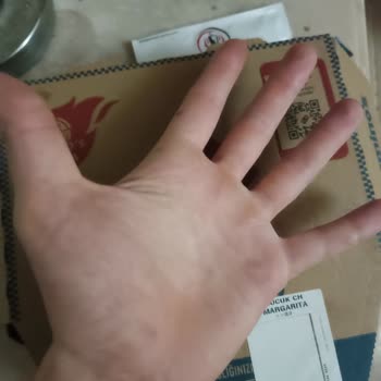 Domino's Pizza Yanlış Boyutta Pizza Ve Kötü Müşteri Hizmeti Deneyimi