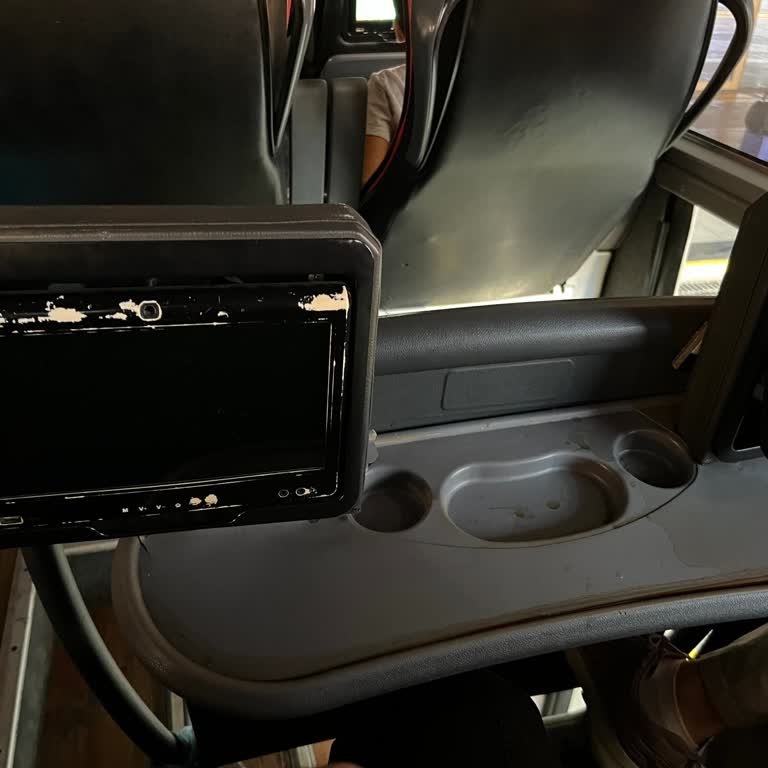 Kamil Koç Olmayan Yolcu Koltuğu Ve Üstüne Kaba Kavgacı Tavırlar!