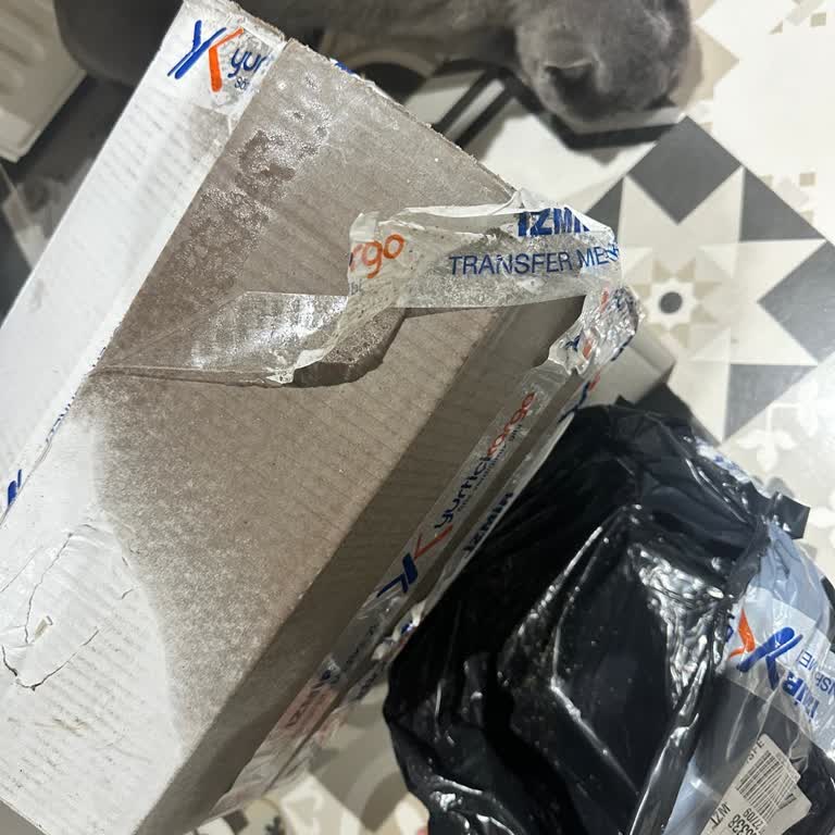 Yurtiçi Kargo Ürünler Komple Çöp Oldu