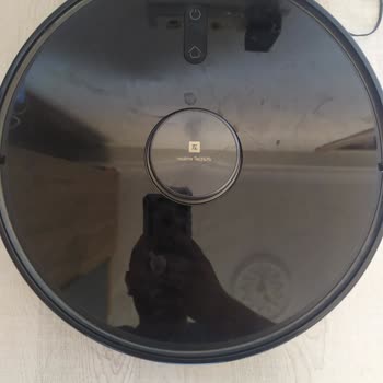 Real Me Robot Süpürge Kendi Kendine Kapanıyor