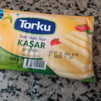 Torku Kaşar Kapalı Paket Olmasına Rağmen Küflendi