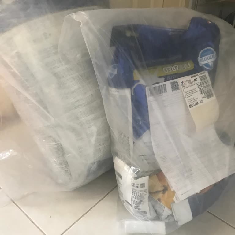 Yurtiçi Kargo Teslimat Apartman Kapısı Dışında Yapıldı 😡