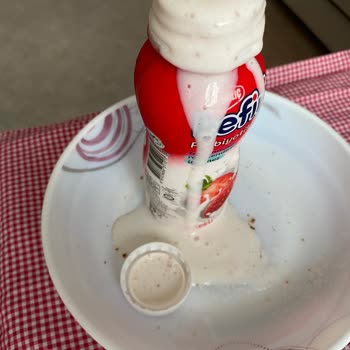 Altınkılıç Bozuk Çilekli Kefir