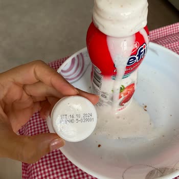 Altınkılıç Bozuk Çilekli Kefir