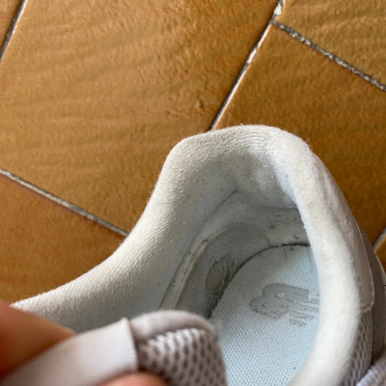 FashFed Newbalance 574 Model Ayakkabı İle Yaşanan Büyük Hayal Kırıklığı