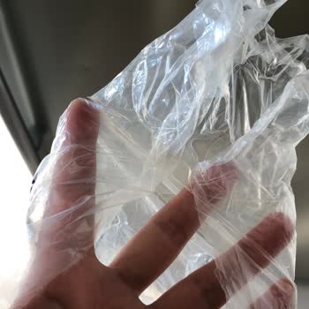 Aras Kargo Kutuları Açıp Bakmış