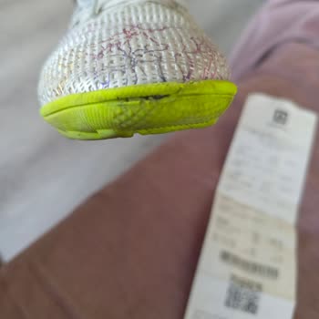 Fila Marka Halı Saha Ayakkabısının Kalitesizliği Ve Deichmann'ın İlgisizliği