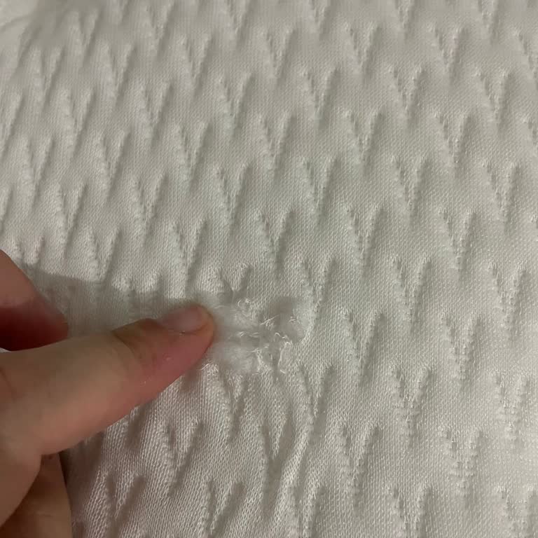 Yataş Yatak Yırtık Geldi. Aliağa Bayinin Suçlarcasına Cevabı