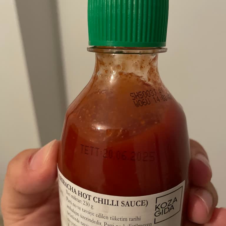 File Market Bozuk Sriracha Sos Ve SKT Endişesi