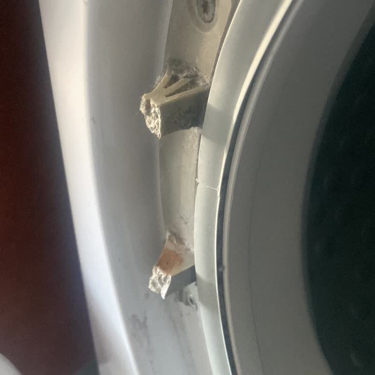 Hoover Kurutma Makinesi Kapak Sağlam Değil