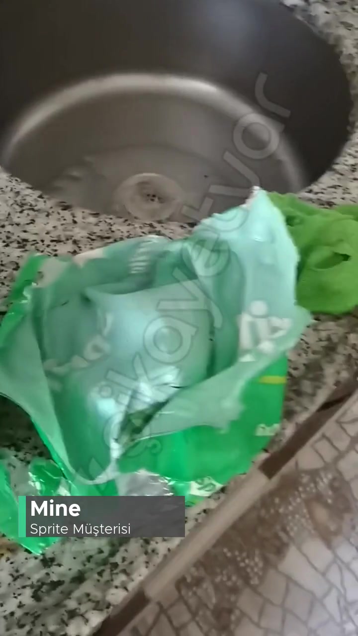 Sprite Yarısı Boş! videonun kapak resmi