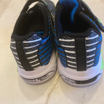 SuperStep'ten Alınan Skechers Ayakkabının Hızla Parçalanması