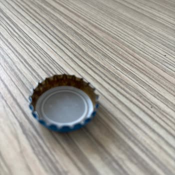 Kisarna Maden Suları Kisarna Maden Suyu Paslı Kapak Ve Şişe