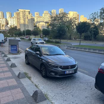 İstanbul Büyükşehir Belediyesi Usulsuz Tabela Koyulmuş