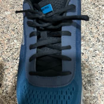Skechers Ayakkabıda 4 Ayda İç Kısımda Yırtılma Sorunu