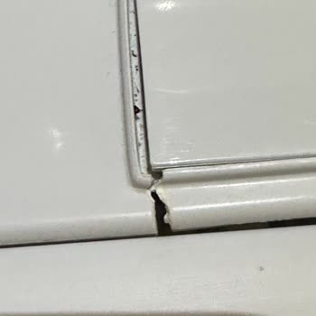 Bosch Buzdolabında Sürekli Kırılan Plastik Parçalar