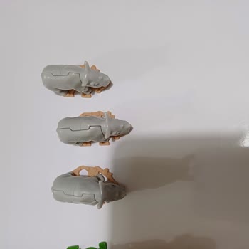 Kinder Sürprizden Sürekli Aynı Figürler