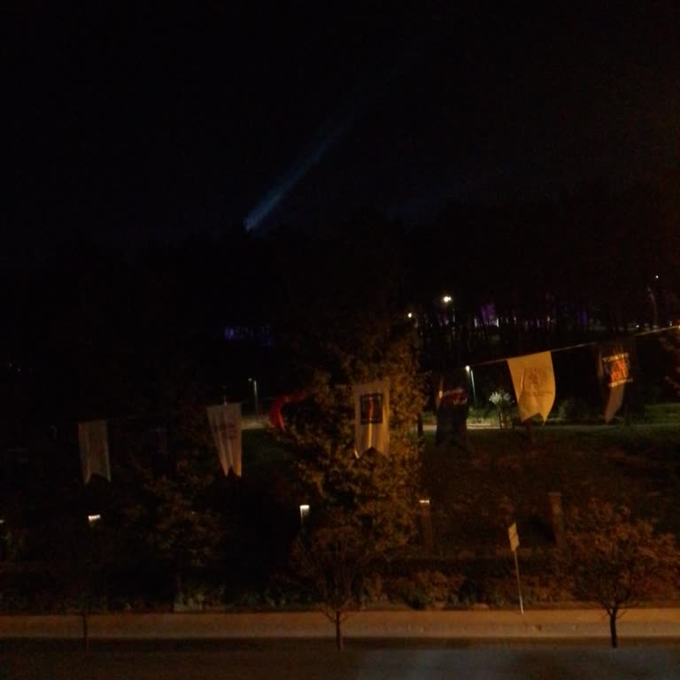 Ümraniye Belediyesi Millet Bahçesinde Aşırı Gürültülü Konser