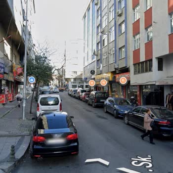 Bağcılar Belediyesi Yol Çalışması Sonrası Kapan Konulmaması Ve Yasak Yoldan Gelen Araçlar