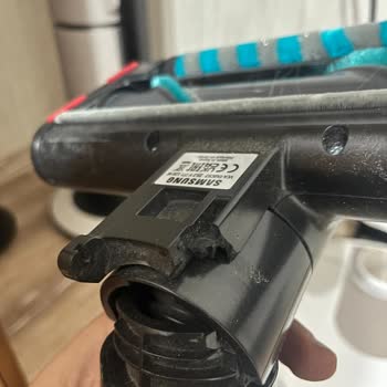 Samsung Bespoke AI Vacuum Cleaner Broke After 19 Days and They Blamed User Error