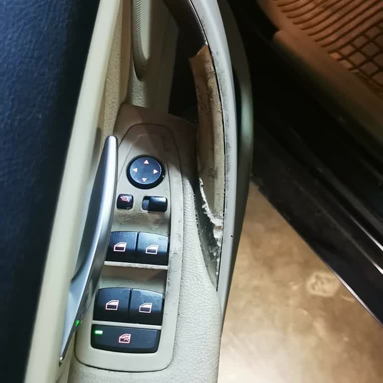 4.18 BMW Grand Coupe Arabamın Kap Kol Tutamaçları