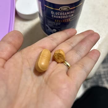 NBL Türkiye NBL Glucosamine Vitamin Kutudan Yarım Çıkması