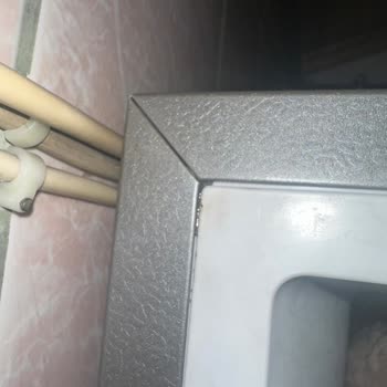 Arçelik Buzdolabında Buzluk Kapak Kısmından Sızan Sıvı Sorunu