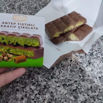 Bolçi Çikolata Resim Aldatması İçin Şikayet