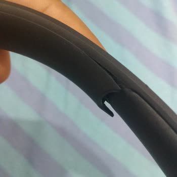 JBL 570 Bt Kafa Bandı Yerinde Plastikler Kalkıyor