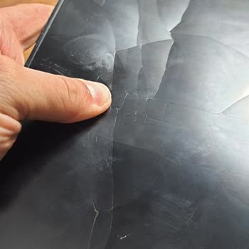 Yurtiçi Kargo'da Paketleme Hatası Sonucu Laptop Ekranı Kırıldı