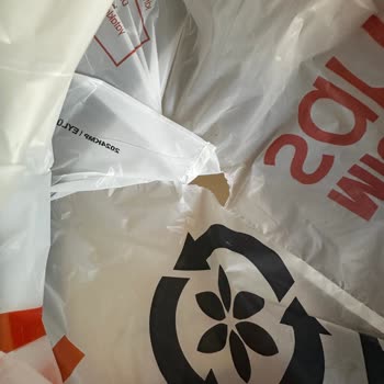 Migros Poşet Sorunu: Sürekli Yırtık Poşetler