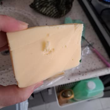 Özgüllü Süt Ürünleri Özgüllü Kaşar Peynirinde Hijyen Sorunu