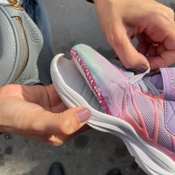SKETCHERS'IN Ürün Kalitesizliği Ve Seri Müşteri Mağduriyeti