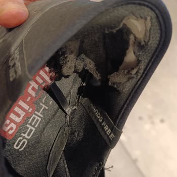 Skechers Ayakkabı İçi Parçalanma Sorunu
