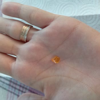 Sırma Maden Suyundan Cam Parçası Çıktı