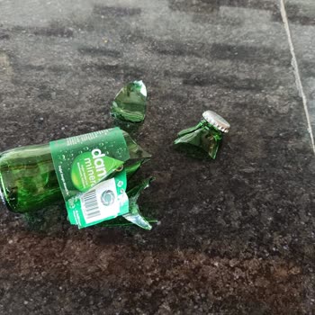 Damla Su Marka Soda Şişesi Patladı